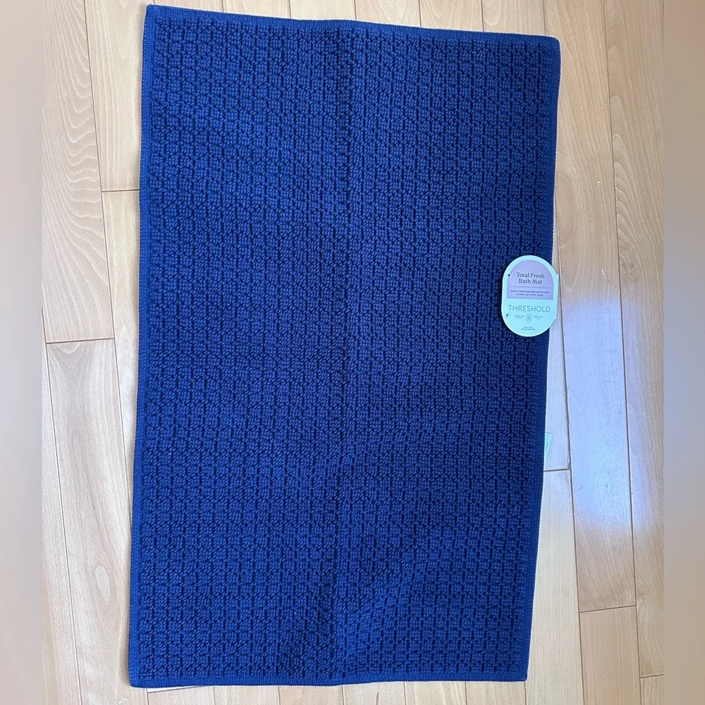 Target Navy Blue Bath Mat - soft - 20x34